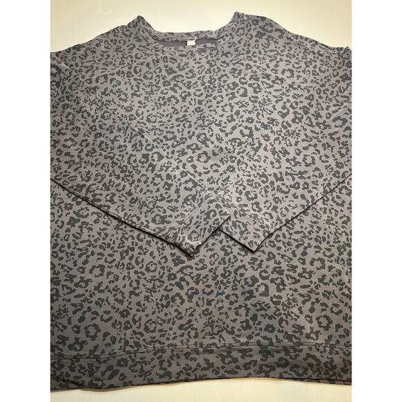 Athlete Cheetah Print Gray Pullover Sweatshirt Size Large - Picture 8 of 8